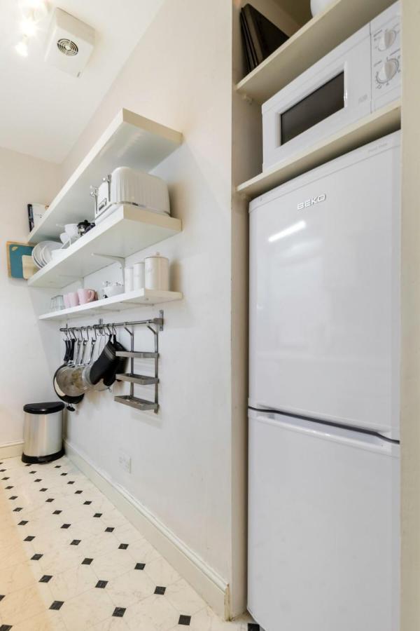Elegant Earl'S Court 2 Bedroom Flat Just 4 Minutes From Tube 伦敦 外观 照片